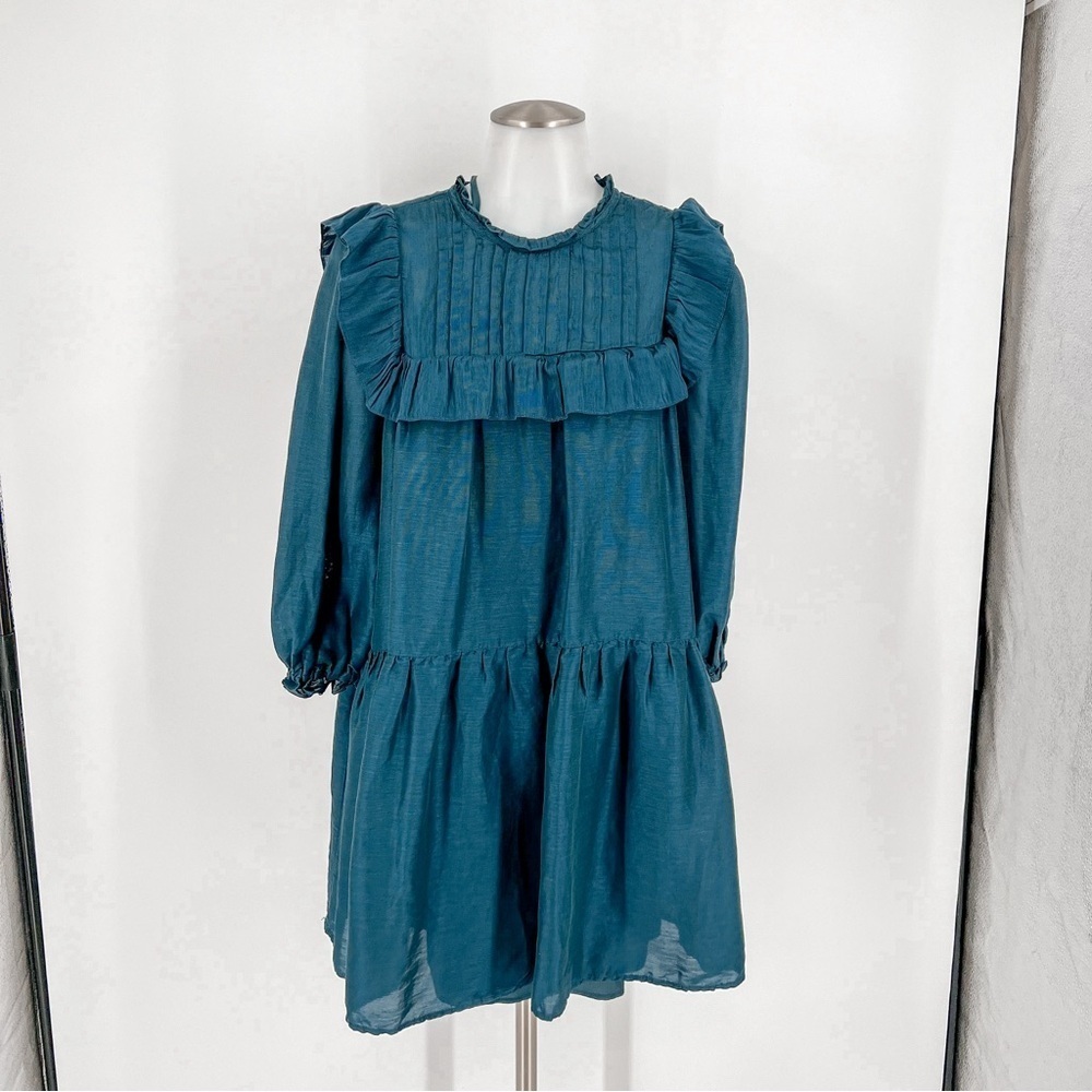 By Natalia Melnic Green Dress with long Sleeves